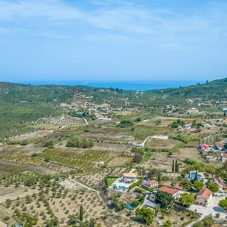 Maggie Alonia Villa